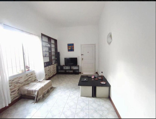 Venta De Casa Beccar 6 Ambientes Con Enorme Jardin