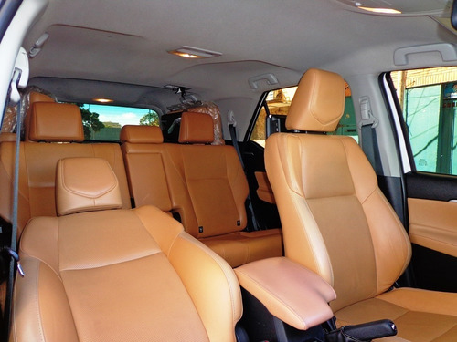 Imagen 10 de 18 de Toyota Fortuner Dubai Vxr 2019 V6 4x4 Automático