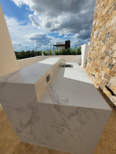 Casa En Venta Merida, Temozon Norte, Sabbia, 2 Hab Roof, Entrega Inmediata.