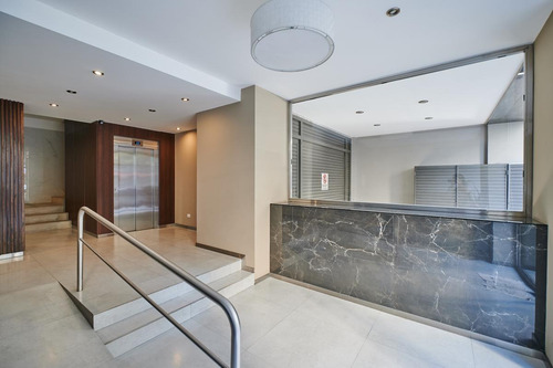 Venta 2 Ambientes Con Balcón Piso Alto - Villa Urquiza