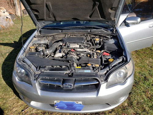 Imagen 3 de 8 de Subaru Legacy 2.0