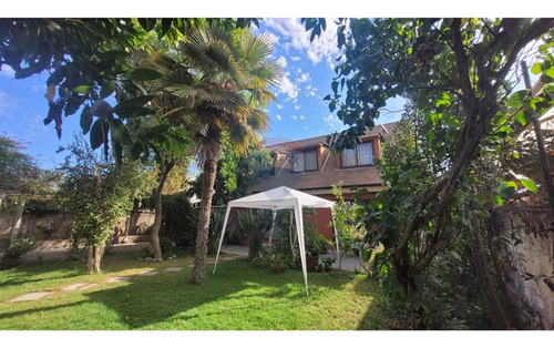 Se Vende Amplia Casa En La Comuna De Macul