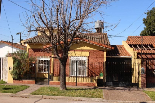 Imagen 1 de 30 de Venta Casa 4 Ambientes En Bella Vista