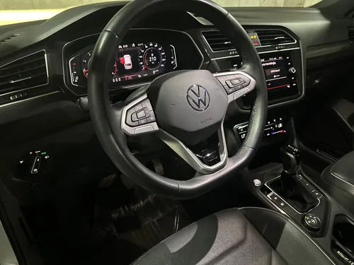 Volkswagen Tiguan 2.0 Tsi R-Line 10 Años Dsg7