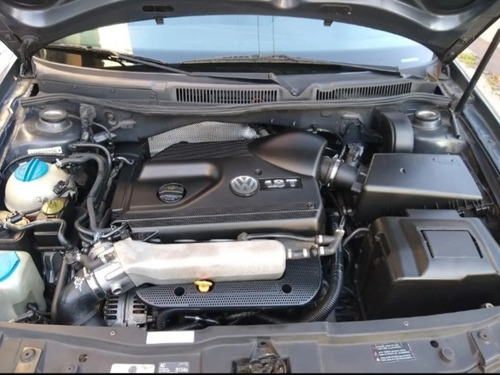 Volkswagen Bora 1.8 Highline T 180cv 2010