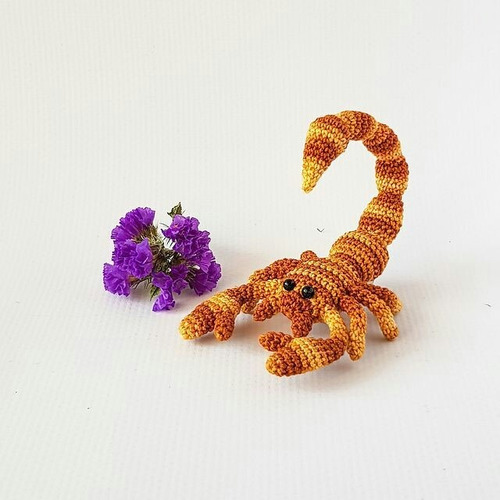 Imagem 1 de 4 de Amigurumi Bichos Peçonhentos