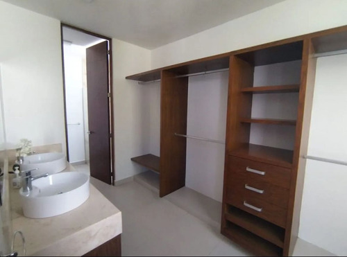 Casa En Renta En Temozon, Privada Tanaj