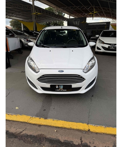 Ford Fiesta 1.6 SE PLUS DIRECT HATCH 16V FLEX 4P POWERSHIFT