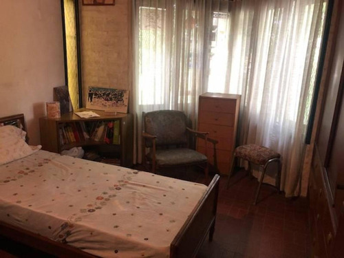 Imagen 17 de 21 de En Venta. Amplia Casa 4 Dorm, Patio Y Terraza Plano Y Excrit