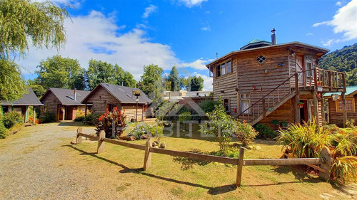 Complejo Turistico En Venta Con 9 Cabañas Niebla En Valdivia