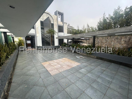 Amplio Apartamento En Alquiler En Alto Hatillo #25-13619 Josmary Sanjuan