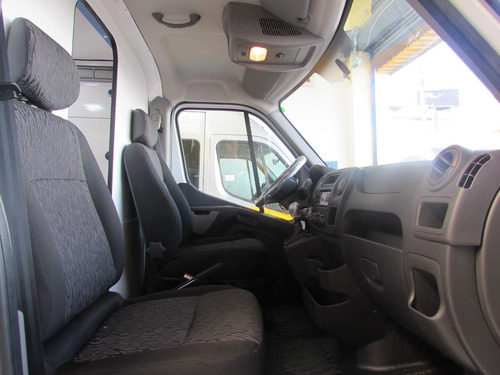 Imagem 11 de 14 de Renault Master Ambulância