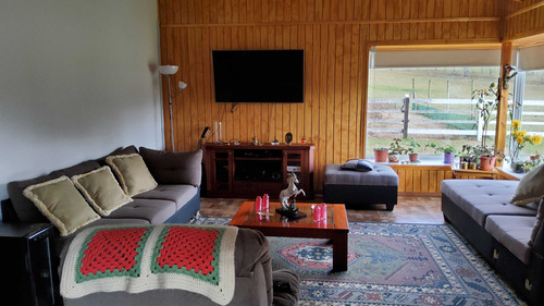 Casa En El Campo Con Casa De Huespedes (85523)