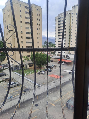 Apartamento En Alquiler En Trigal Norte. Edificio Apolo V. Valencia Cod 279254