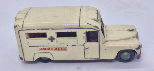 Budgie Toys - Daimler Ambulance Made In England Superautitos
