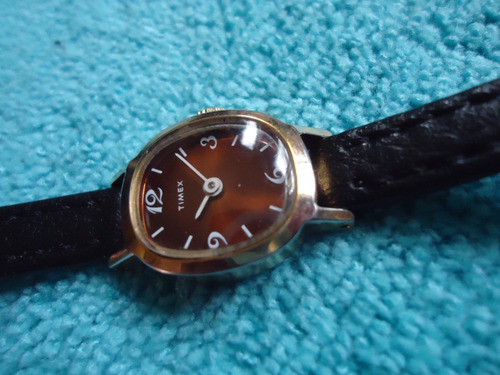 Timex Micro Reloj Retro Vintage Para Mujer (Usado)