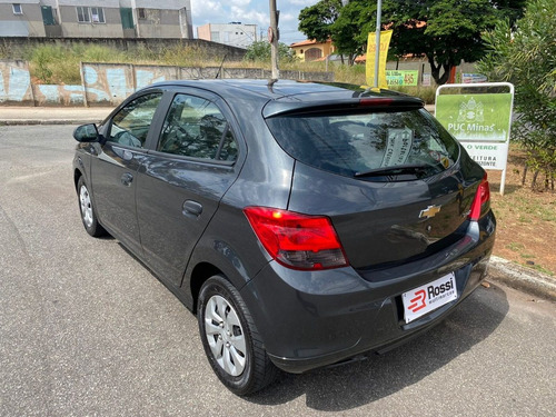 Imagem 3 de 10 de Chevrolet Onix 1.0 Joy