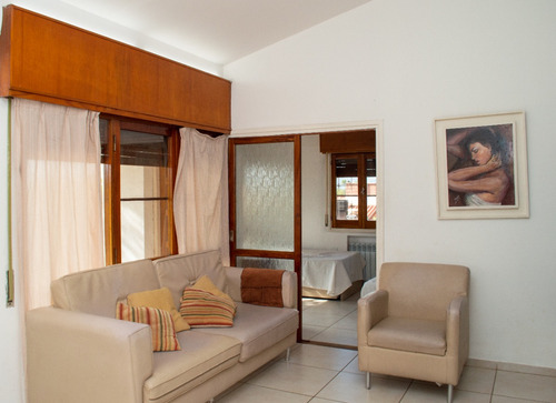 Casa En Las Sierras De Carlos Paz · Con Pileta Y Cochera · Patio · Luminoso · Vista A Carlos Paz · Venta