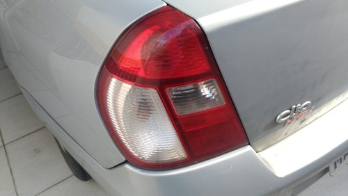Renault Clio Sedan Privilege 1.0 16v . Hi Flex