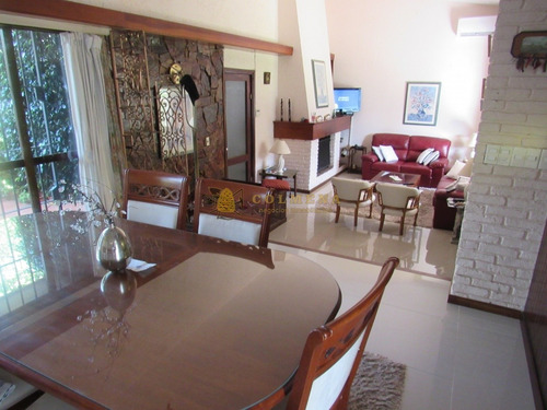 Excelente Casa ,muy Bien Ubicada,reciclada En Playa Mansa-ref:3105