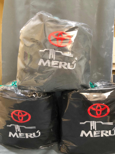 Forros Impermeables Asientos Toyota Meru