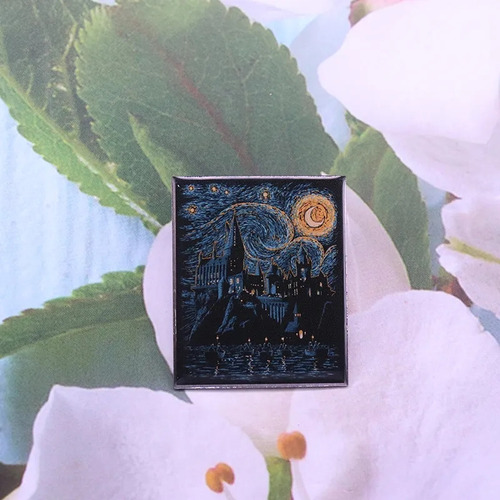Pin Harry Potter Hogwarts Van Gogh Pintura Castillo (Usado)