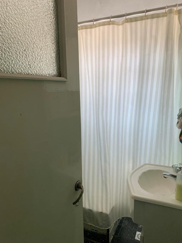 Imagen 7 de 17 de Casa En Venta En Castelar