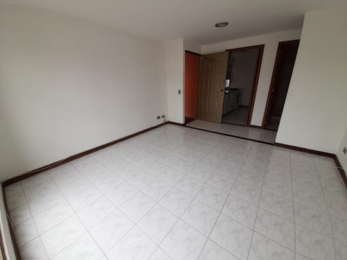 Apartamento Para Venta En Arboleda (24698).