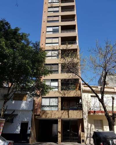 Venta Departamento Semipiso 2 Amb C/ Balc Al Frentev.urquiza