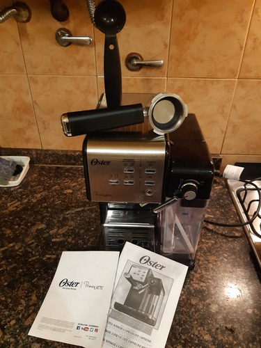Cafetera Espresso Oster Prima Latte