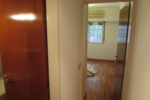 Departamento En Alquiler De 3 Ambientes En Villa Luro Con Parrilla De Categoría