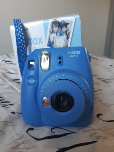 Câmera Polaroid Instax Mini 9
