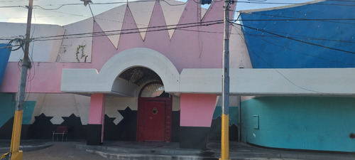 Parcelas De Terreno, Con Acceso Directo, Frente Al Paseo La Cruz Y El Mar (antiguo Paseo Colón).