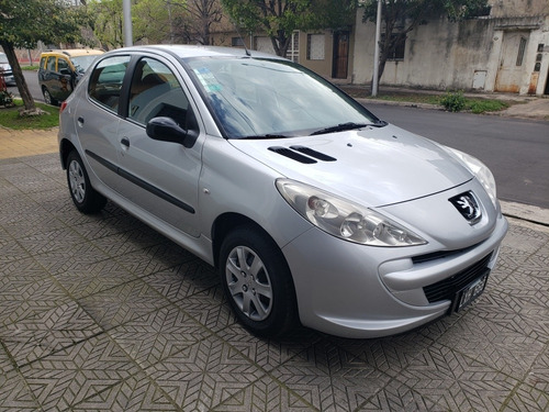 Imagen 4 de 15 de Peugeot 207 2012 1.4 Active 75cv