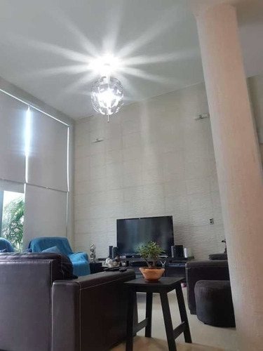 Imagen 4 de 10 de Town House En Res. Tuscany, Lemth-096