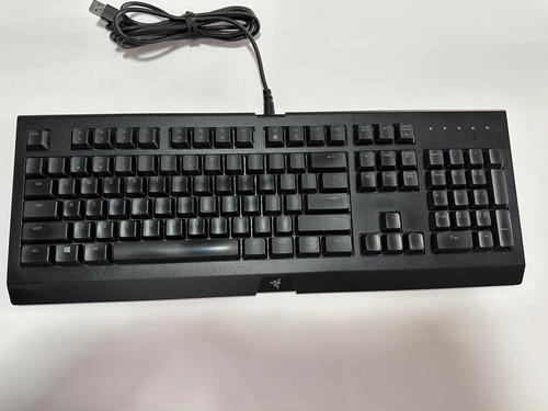 Teclado Razer Cynosa Chroma Qwerty Inglés Negro Con Luz Rgb