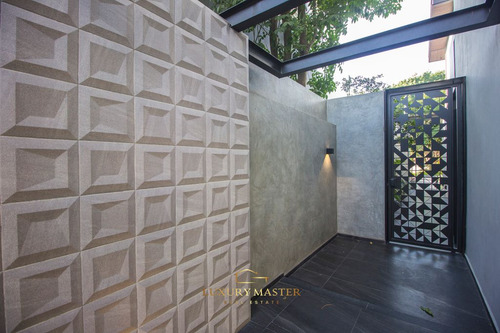 Casa De Lujo En Venta En Valle Real