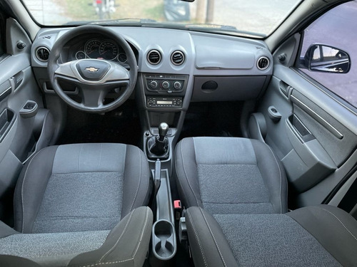 Imagen 9 de 11 de Chevrolet Prisma Lt 2011