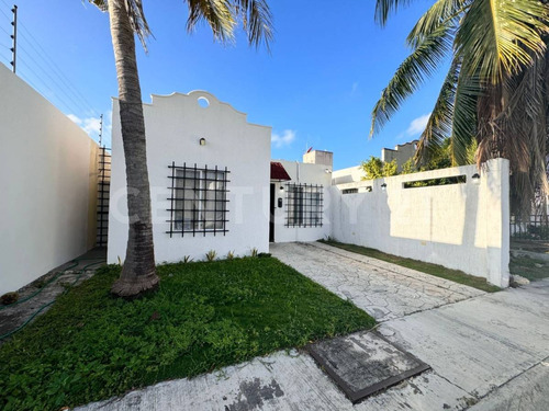 Venta Casa En Condominio Horizontal En  Cancun A 15 Min Aeropuierto