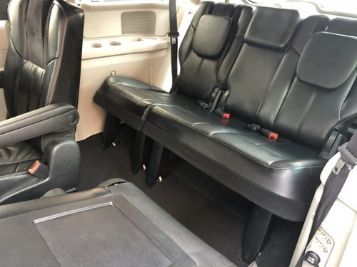 Town & Country 3.6 Touring V6 24v Gasolina 4p Automático