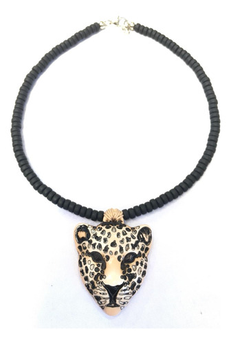 Collar Animal.print Moda