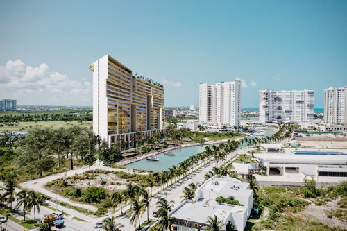 Departamento En Venta En Cancún, Blas, En Exclusiva Zona, Puerto Cancún Y Con Amenidades De Primer Nivel