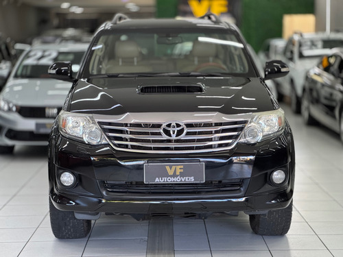 Toyota Hilux SW4 3.0 Srv 5l 4x4 Aut. 5p