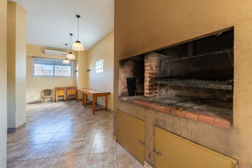 Departamento 2 Amb Balcón + Cochera Y Amenities