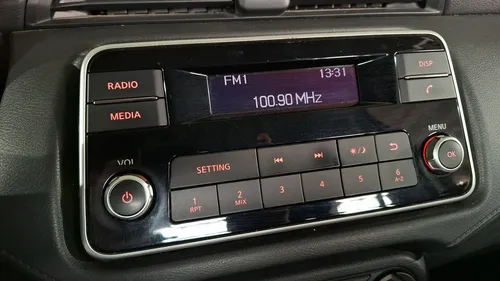 Nissan Versa 1.6 Sense Cvt
