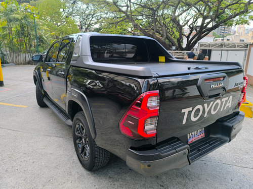 Toyota Hilux Adventure
