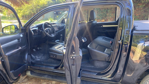Toyota Hilux 2.8 Cd Srx 177cv 4x4