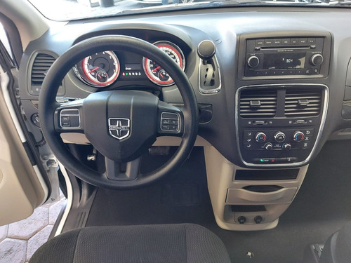 Imagen 7 de 15 de Dodge Gran Caravan 3.6 Se At 2017