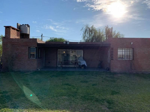 Imagen 2 de 19 de Casa Tres Dormitorios Con Piscina