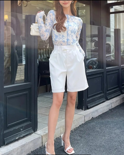 Blusa Floreada Transparente Manga Larga, Queda A Talla M Y G